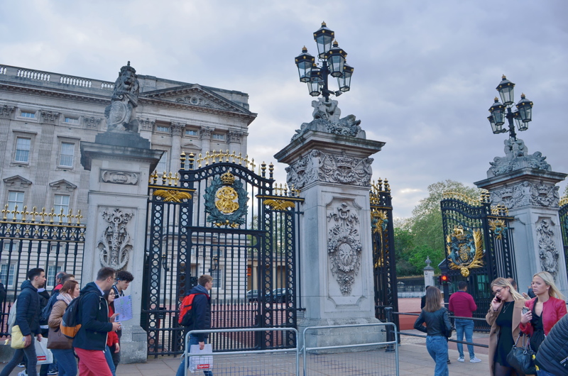 7 - The front gates of Buckingham Palace in London